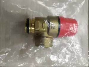  Предохранительный сбросной клапан 3 бар Kentatsu 5009640 для котлов Nobby Smart