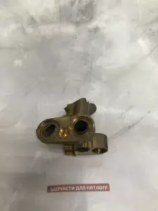  Водяной узел (фланец) ГВС Bosch 87057001040 для котлов